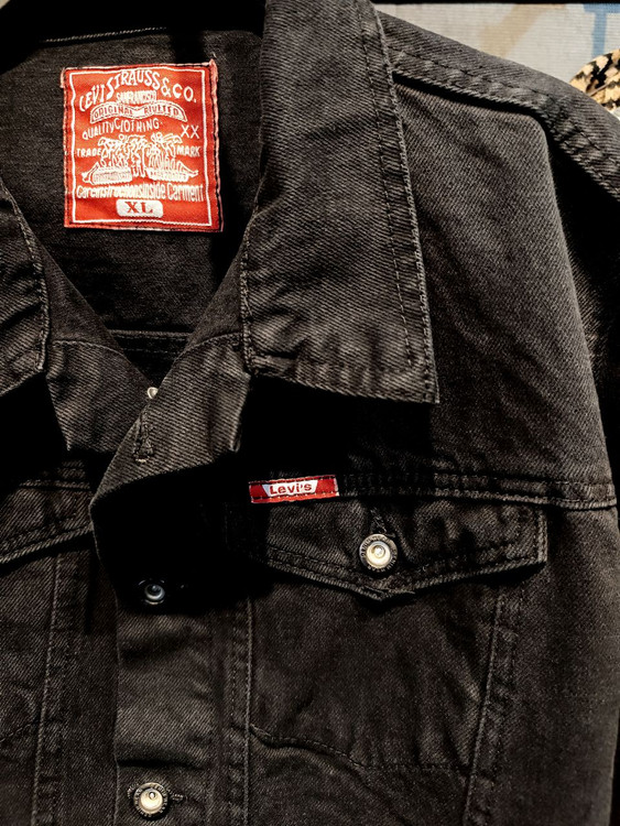 کت جین مشکی